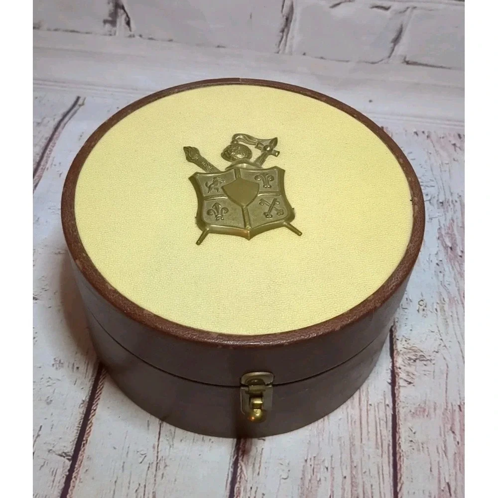 Men's Jewelry‎ Storage Round 2 Levels Box Coat Of Arms